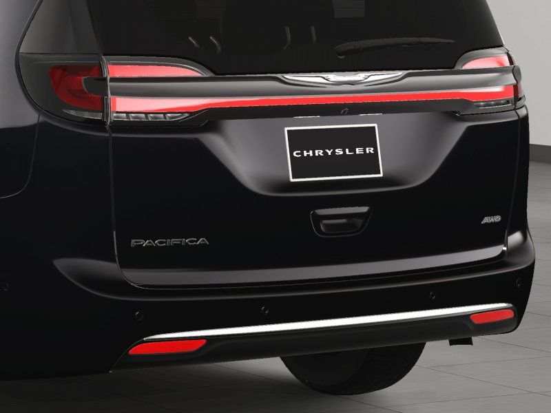2025 Chrysler Pacifica photo 16