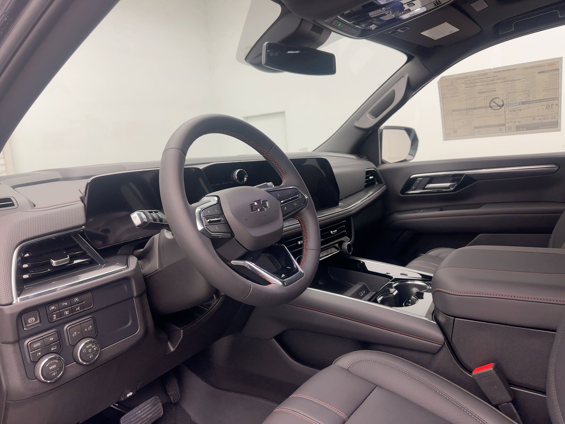 2026 Chevrolet Suburban RST photo 4