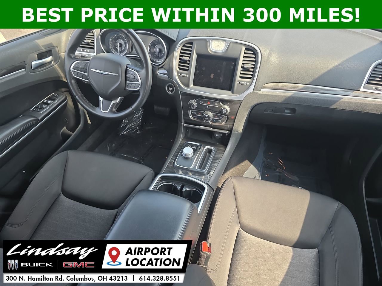 2022 Chrysler 300 Touring photo 22