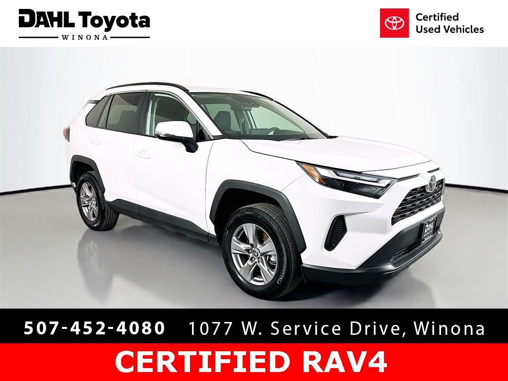 2025 Toyota RAV4 XLE's photo