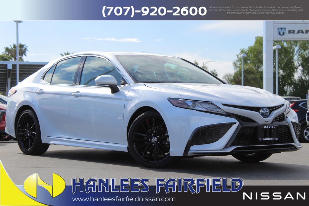 2022 Toyota Camry XSE's photo