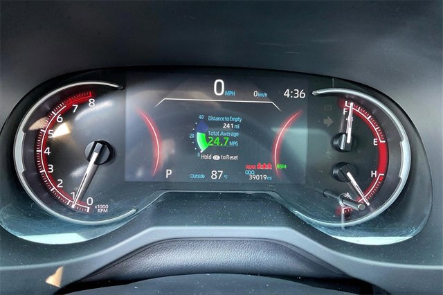 2020 Toyota RAV4 Limited photo 17