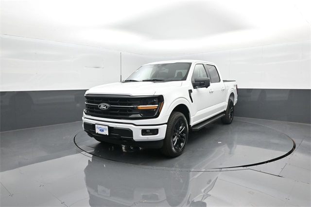 2025 Ford F-150 XLT photo 2
