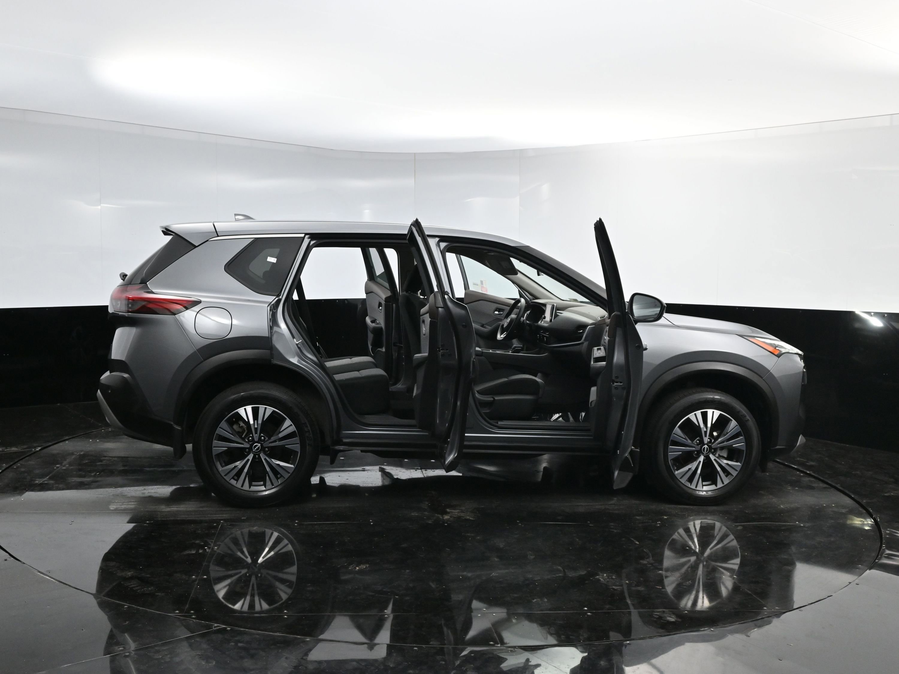 2023 Nissan Rogue SV photo 39