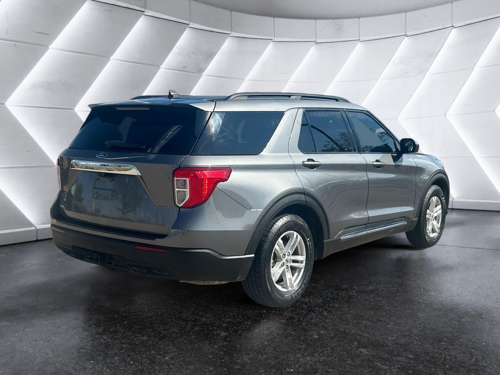 2021 Ford Explorer XLT photo 4