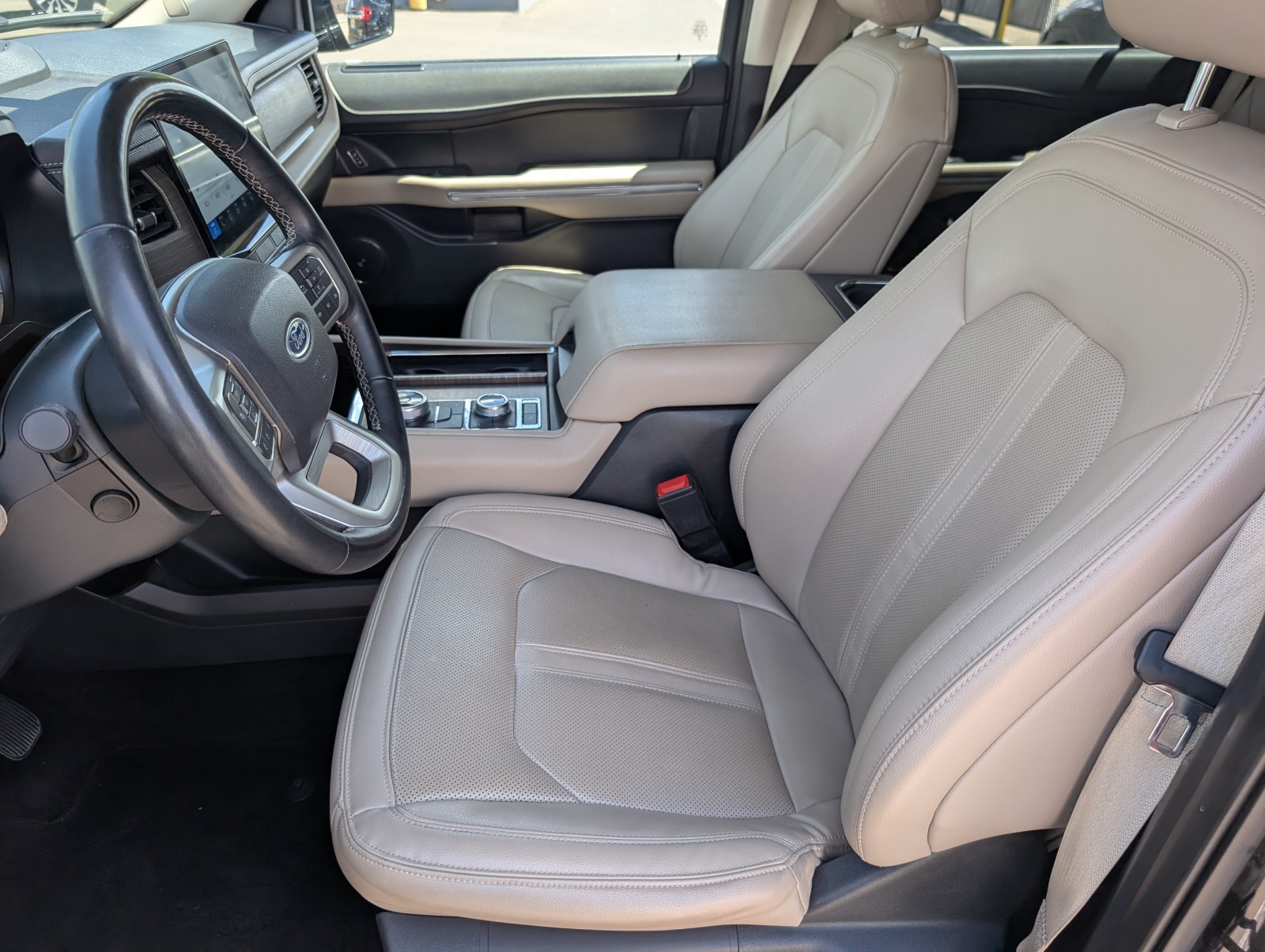 Used 2023 BLACK Ford Limited image 11