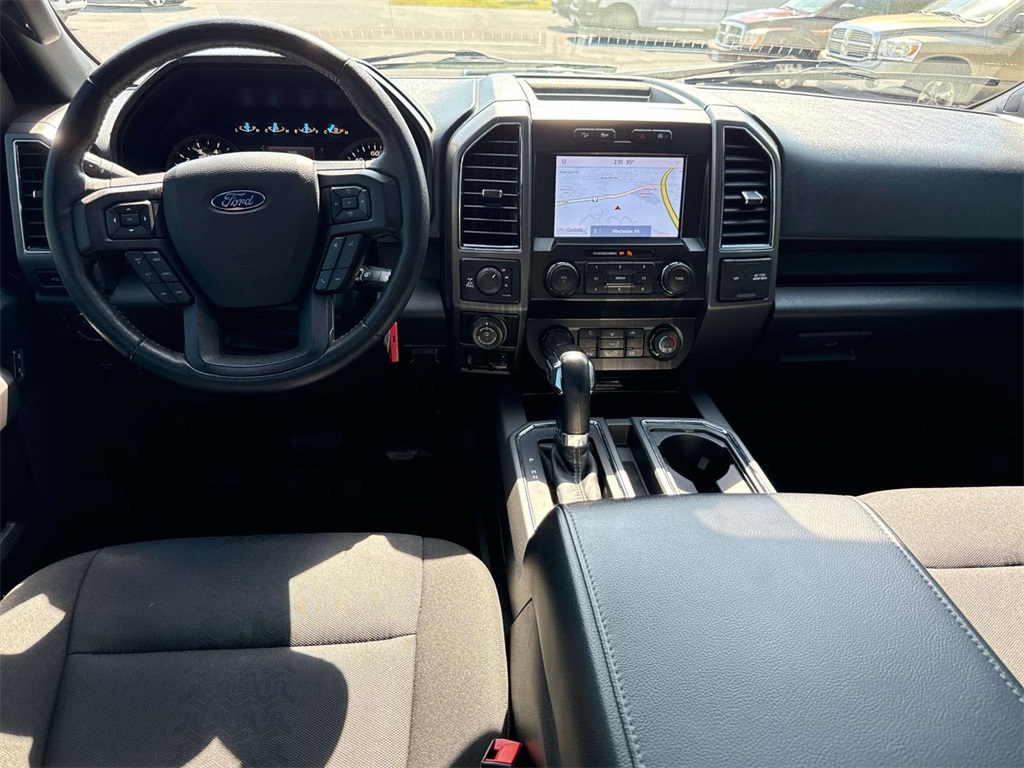 2020 Ford F-150 XLT photo 17