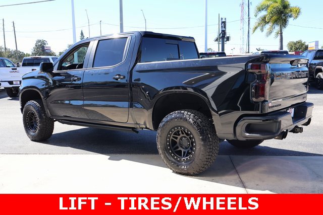 2021 Chevrolet Silverado 1500 RST photo 4