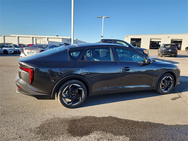 2025 Kia K4 EX photo 2
