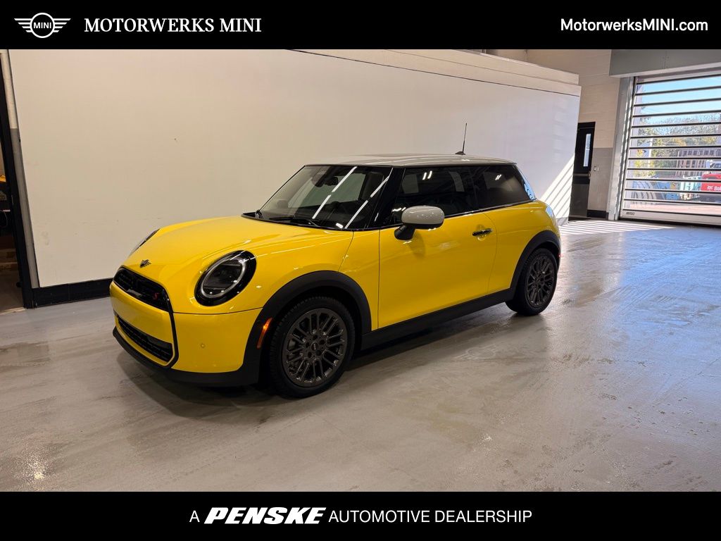 2025 MINI Hardtop 2 Door S's photo