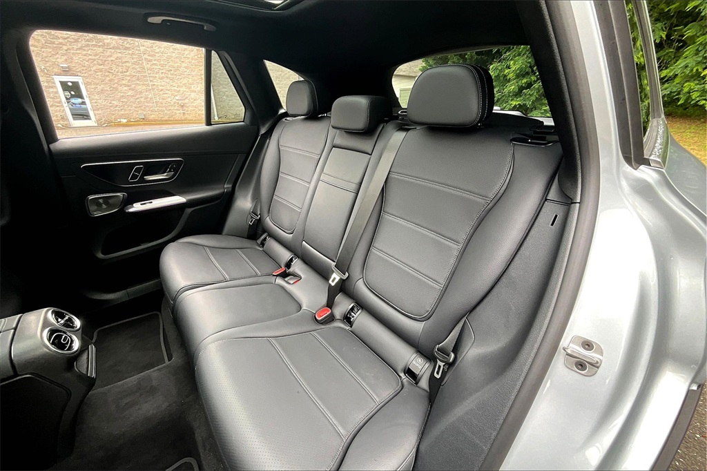2025 Mercedes Benz GLC 300 4MATIC photo 26