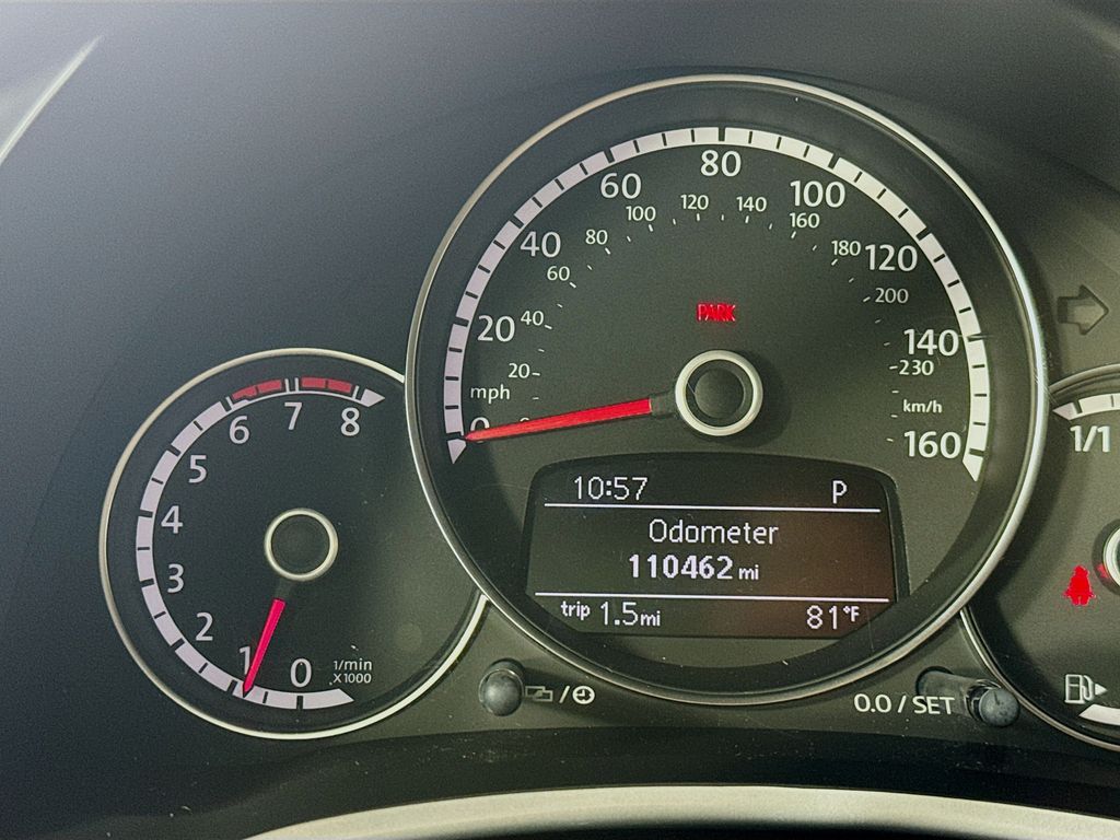 2016 Volkswagen Beetle 1.8T SE photo 11