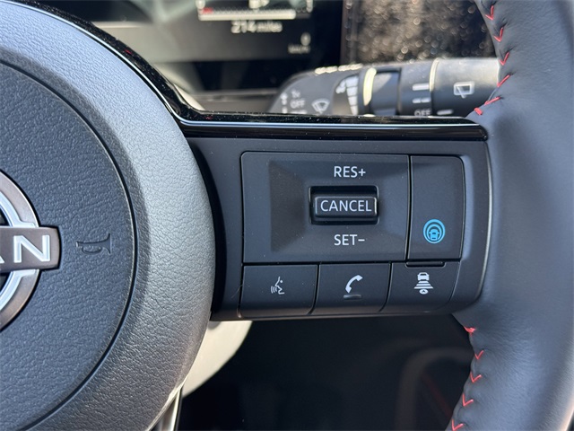 2025 Nissan Kicks SR photo 15