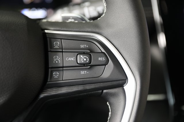 2025 Jeep Grand Cherokee Altitude X photo 5
