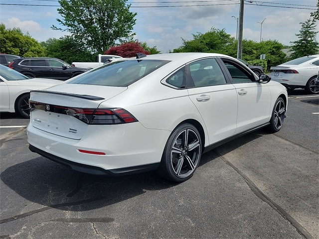 2025 Honda Accord Hybrid Sport photo 4