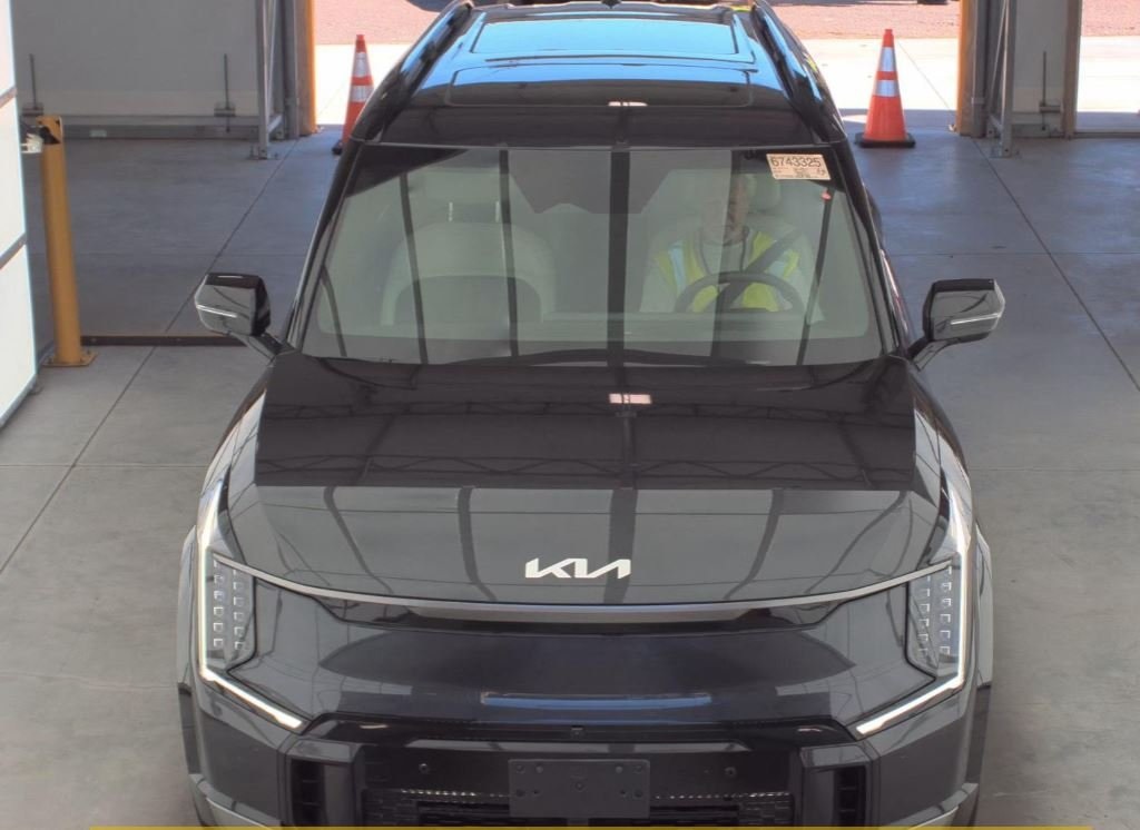 Used 2024 Kia Ev9 GT-Line with VIN KNDAEFS52R6021847 for sale in Kansas City