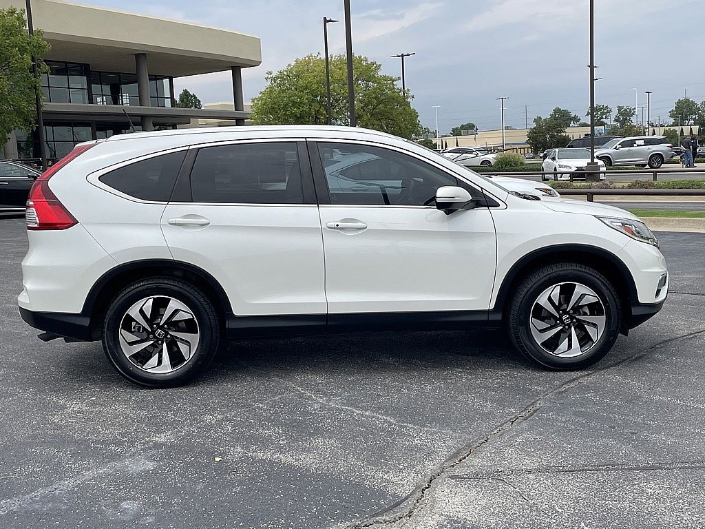 2016 Honda CR-V Touring photo 2