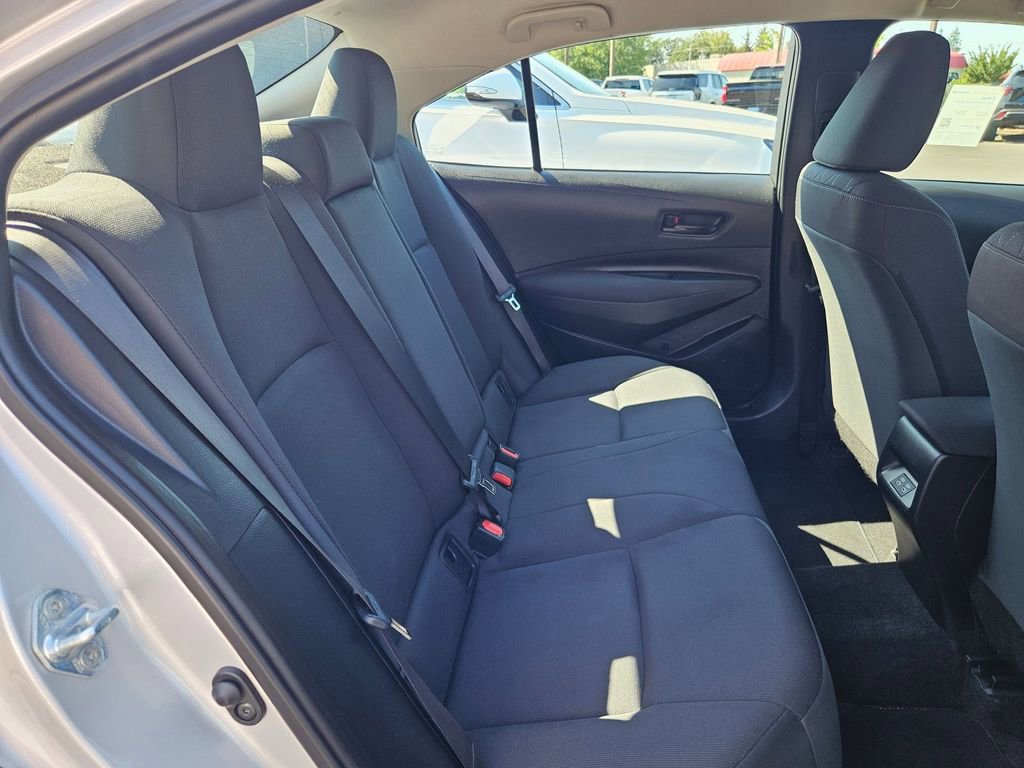 2023 Toyota Corolla LE photo 27
