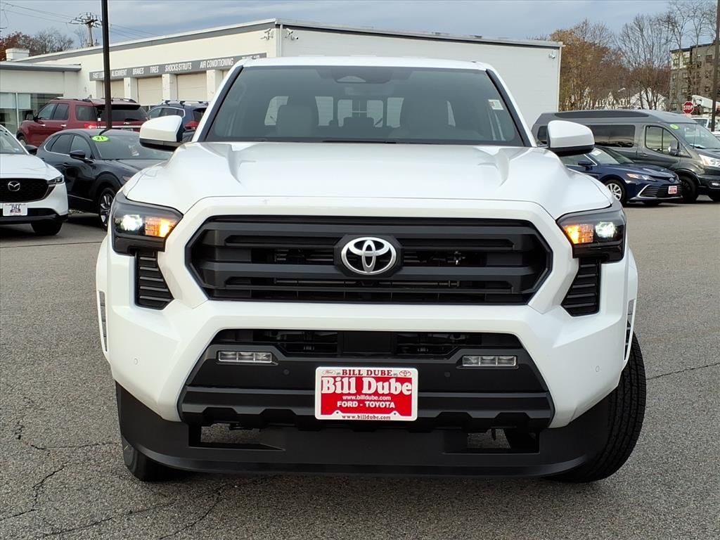 2025 Toyota Tacoma SR5 4x4 Double Cab photo 2