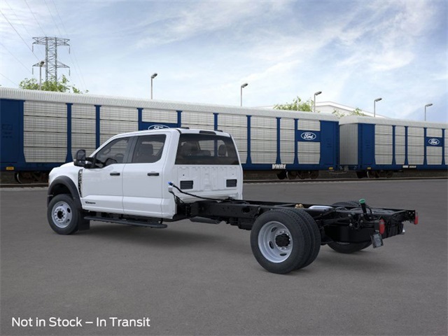 2026 Ford F-550 photo 2