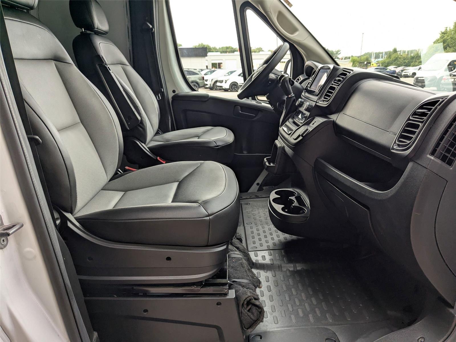 2023 Ram ProMaster 2500 photo 30