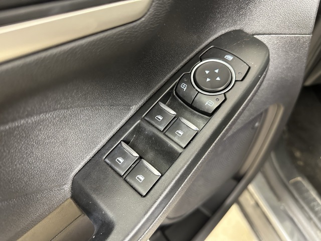 2022 Ford Escape S photo 19