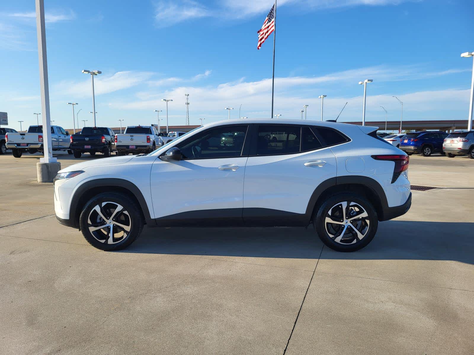 2024 Chevrolet Trax photo 3