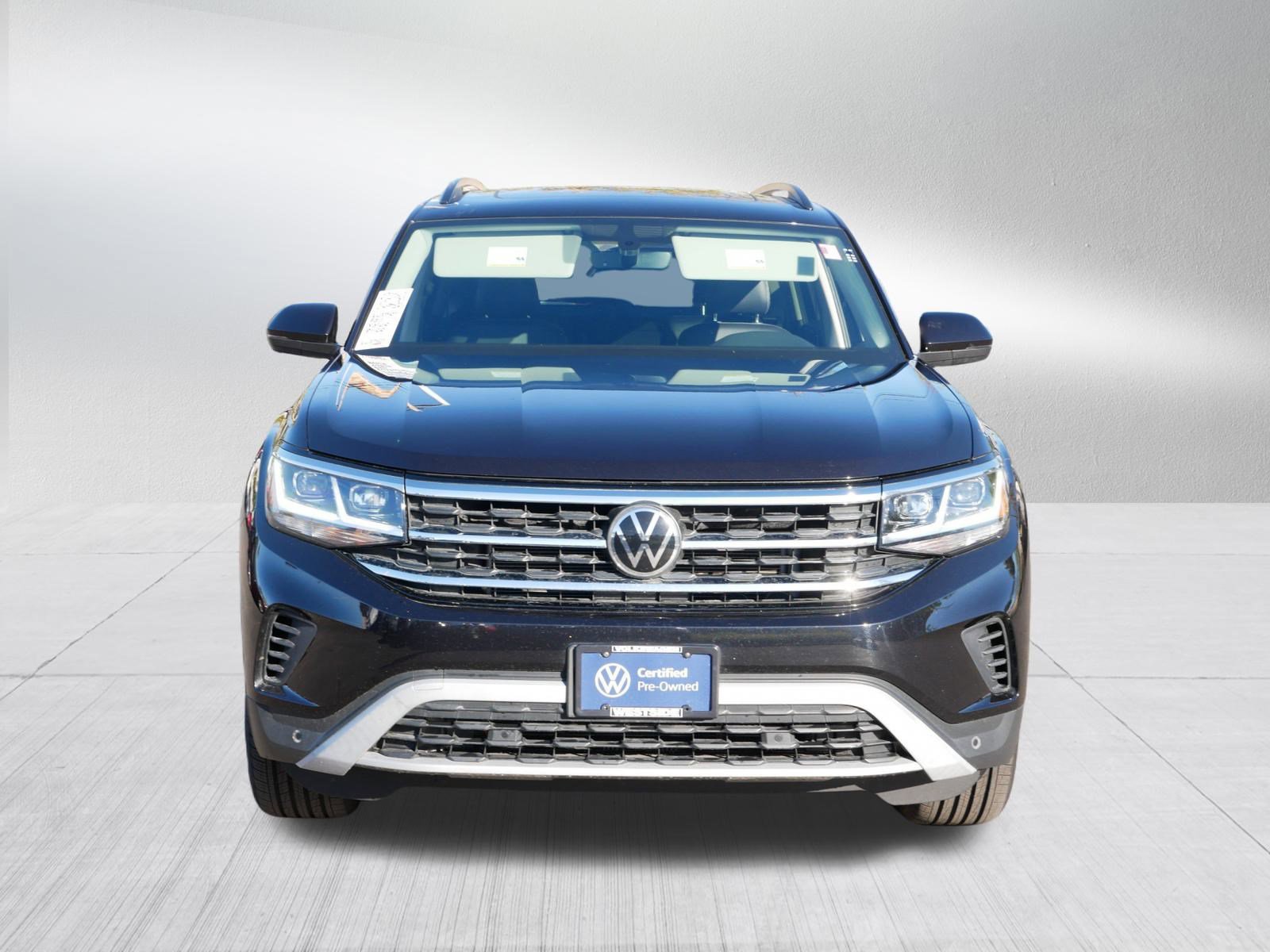 2022 Volkswagen Atlas SE Technology photo 2