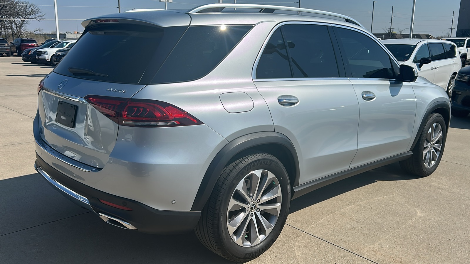2022 Mercedes Benz GLE 350 4MATIC photo 3