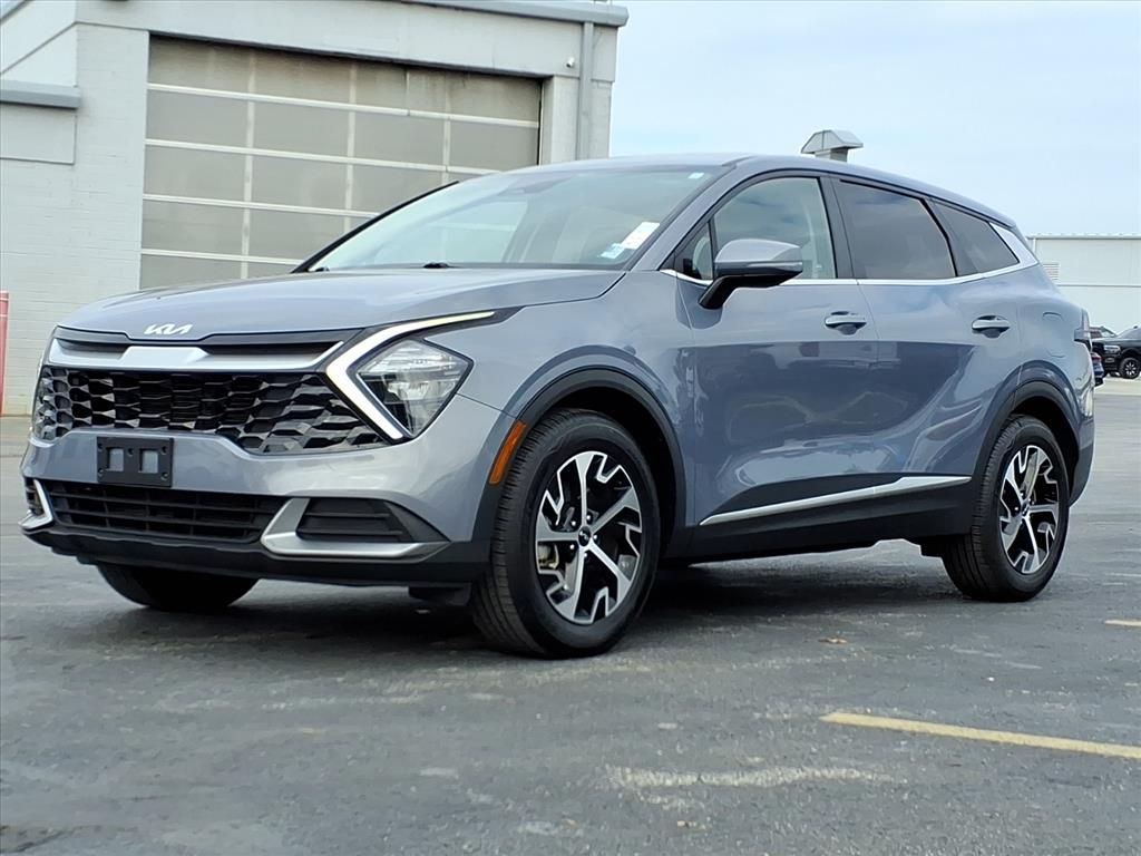 Used 2023 Kia Sportage EX with VIN 5XYK33AF8PG040058 for sale in Kansas City