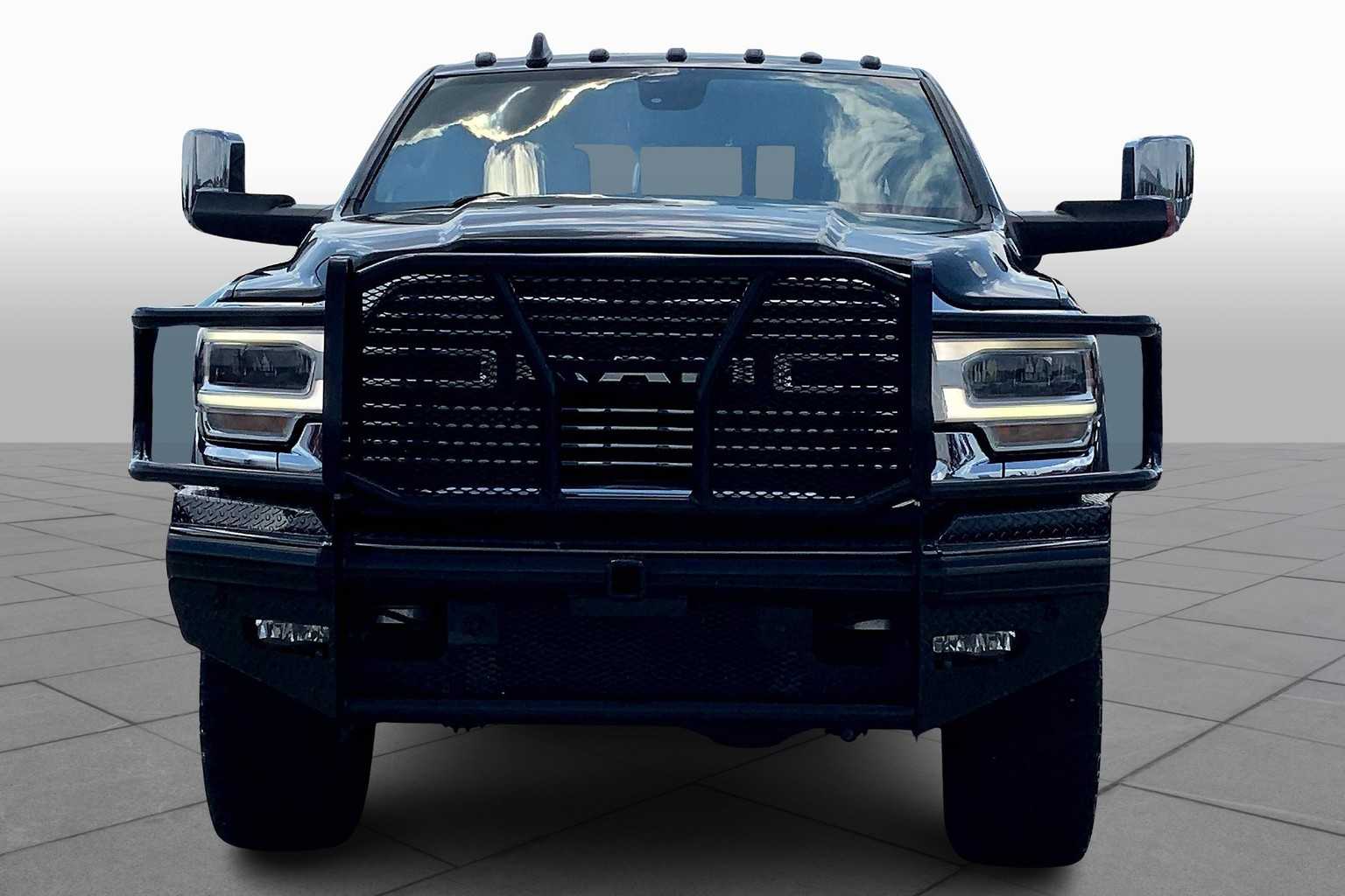 2022 Ram 2500 Laramie photo 3