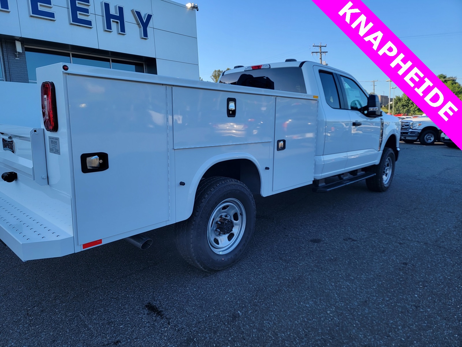 2025 Ford F-350 photo 4