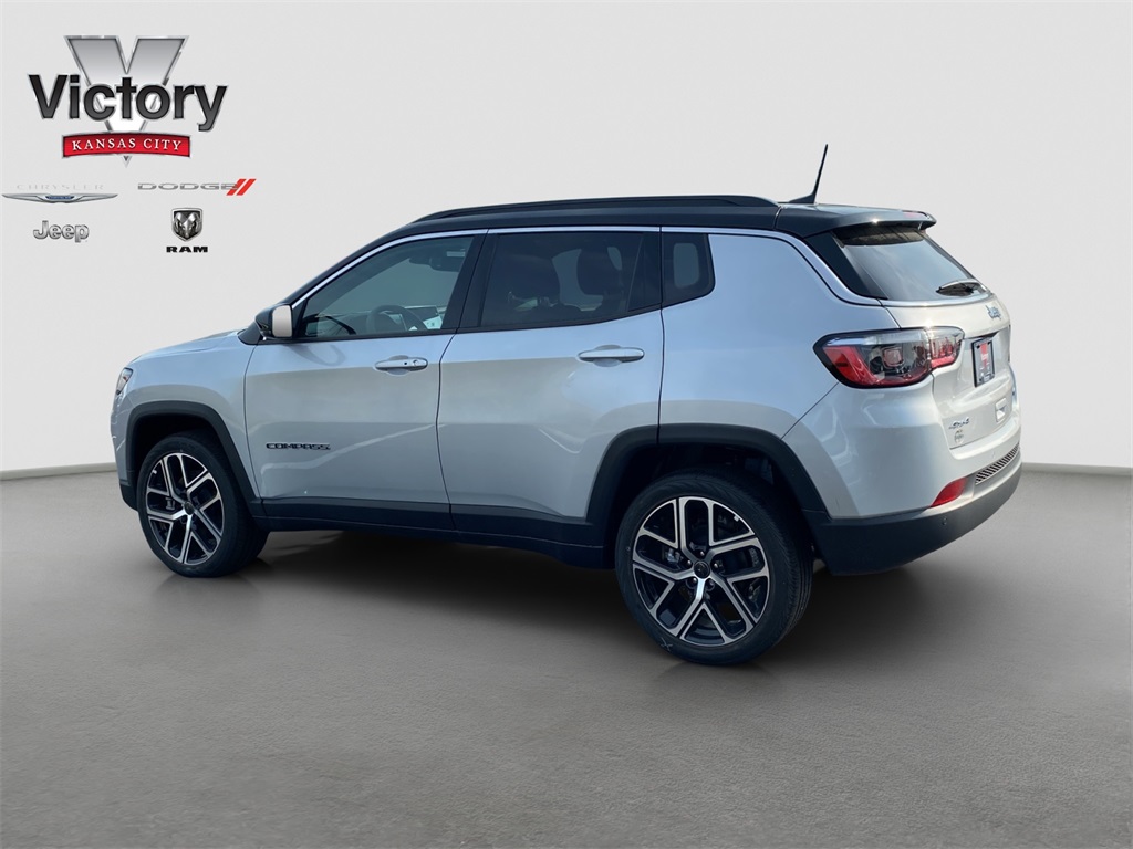 2025 Jeep Compass Limited photo 4