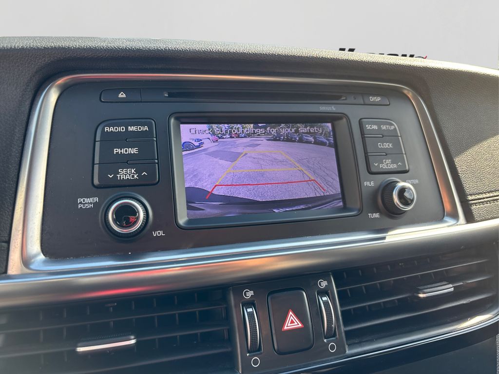 2016 Kia Optima EX photo 29