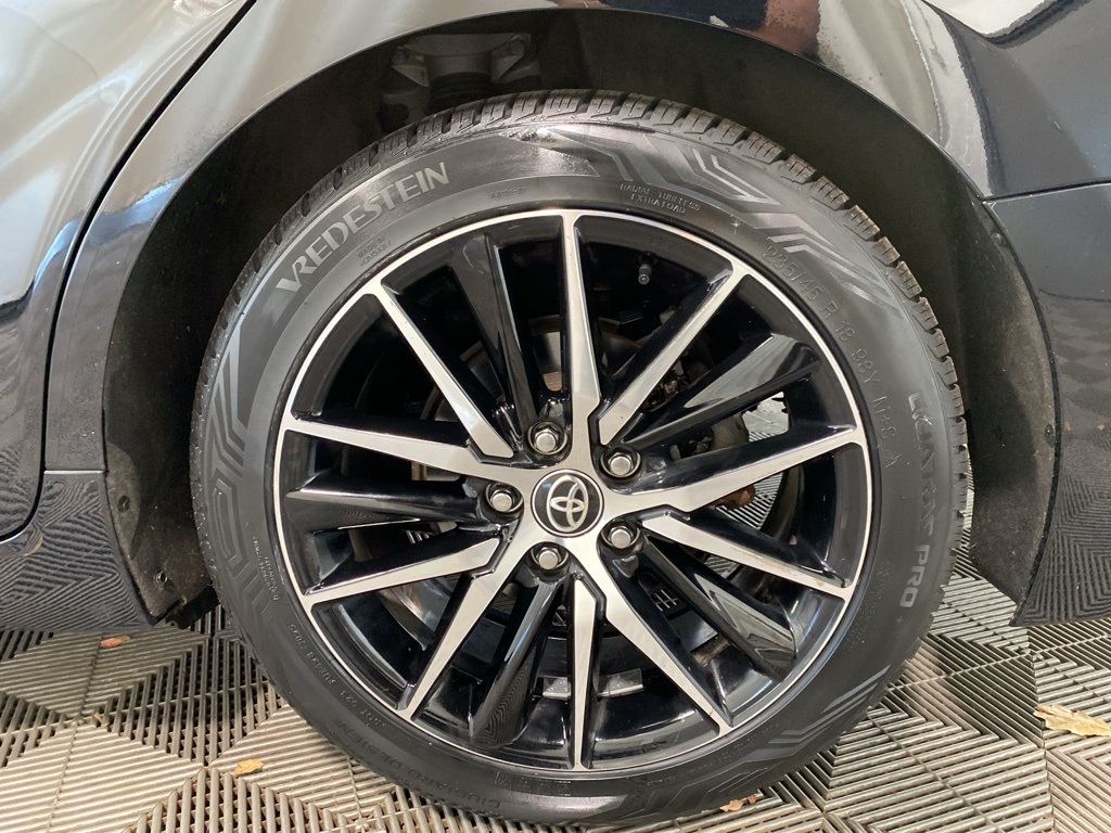 2023 Toyota Camry SE photo 19