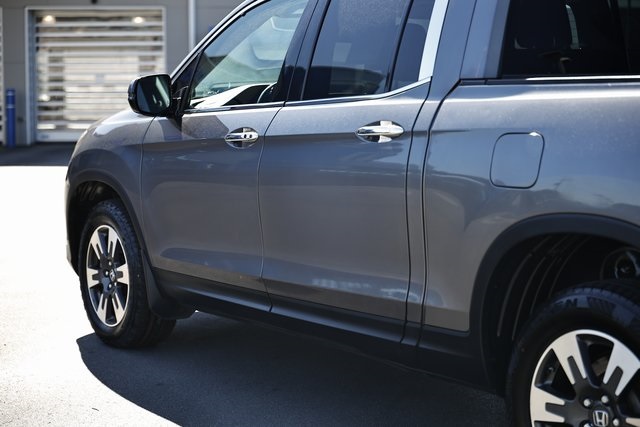 2019 Honda Ridgeline RTL-E photo 4