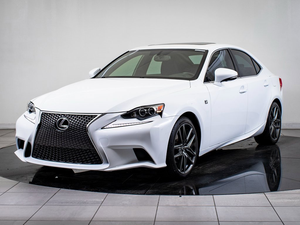 2015 Lexus IS 250's photo