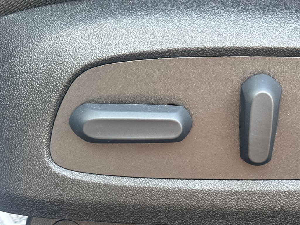 2022 Chevrolet Equinox LT photo 31