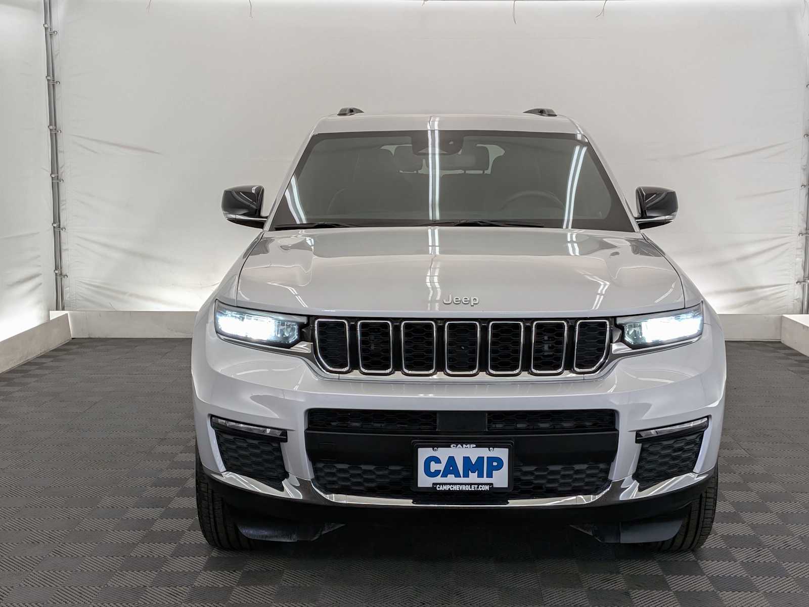 2024 Jeep Grand Cherokee Limited photo 9