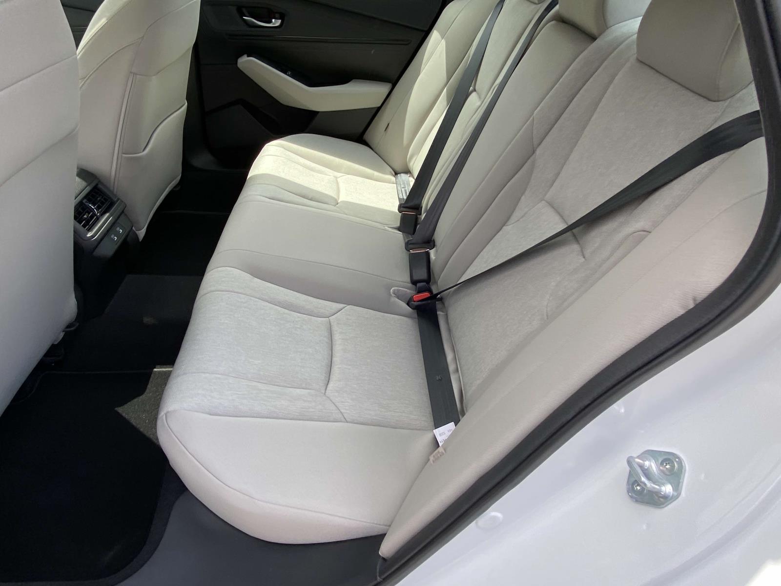 2025 Honda Accord SE photo 6