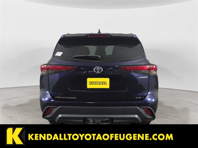 2021 Toyota Highlander Hybrid XLE photo 4