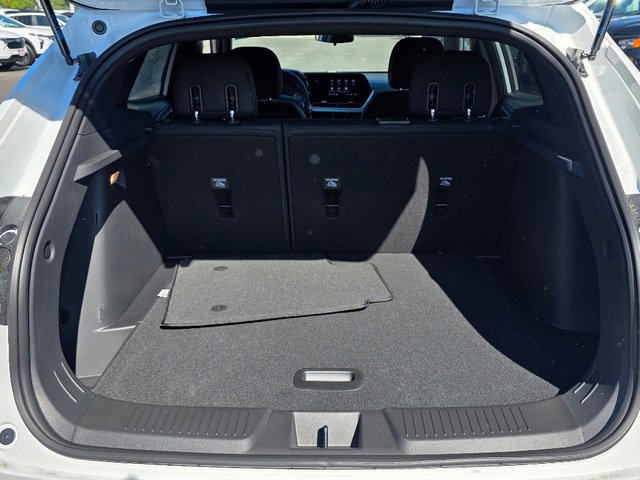 2025 Chevrolet Trax photo 4