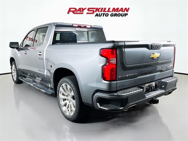 2022 Chevrolet Silverado 1500 High Country photo 3