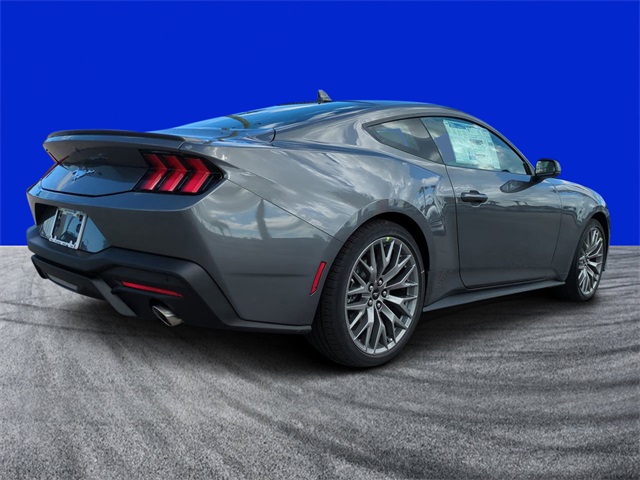 2025 Ford Mustang EcoBoost Premium photo 3