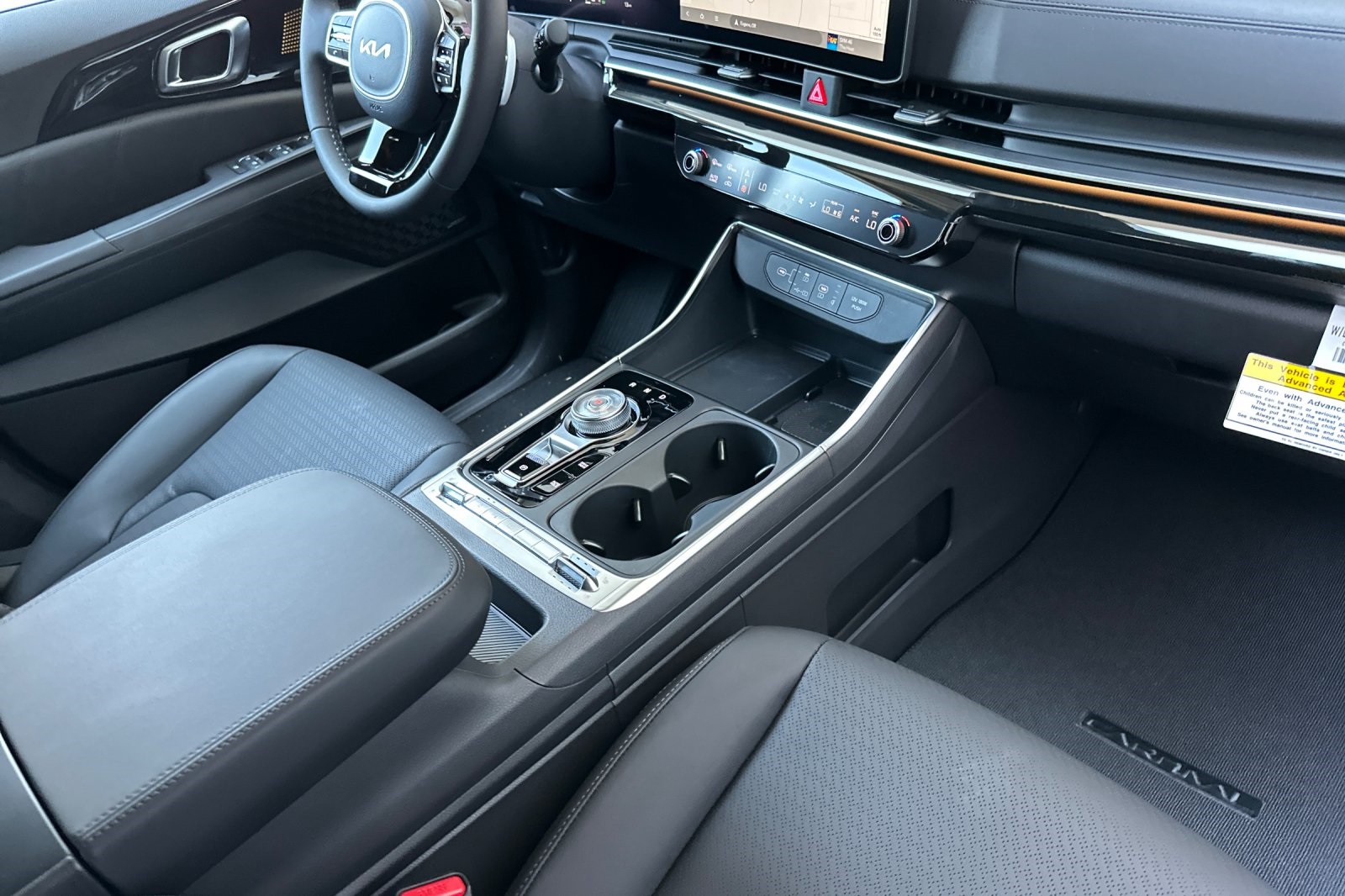 2026 Kia Carnival SX Prestige photo 12