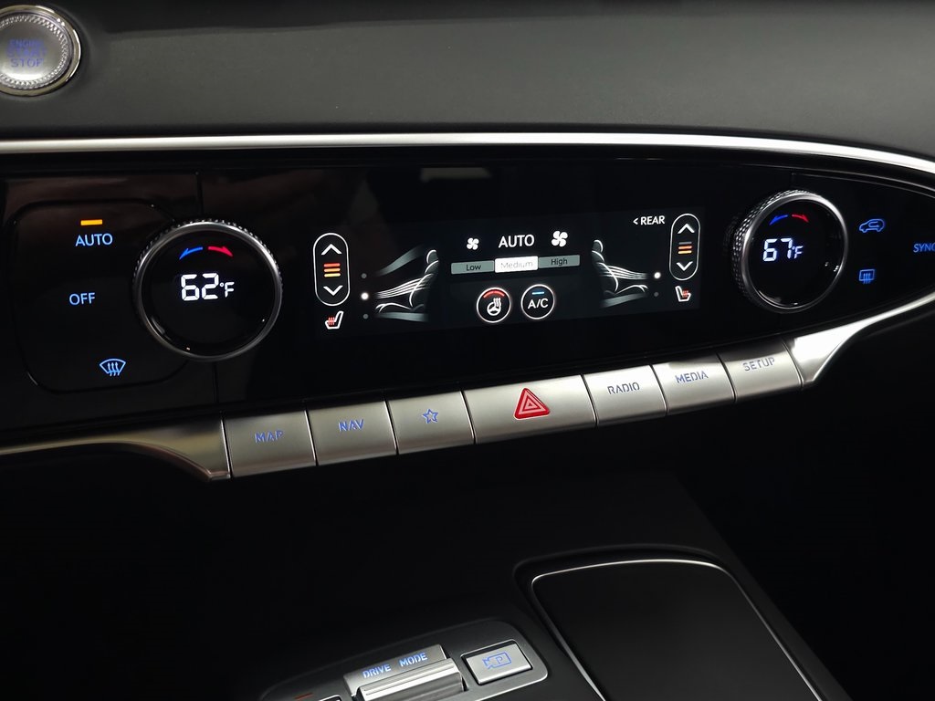 2025 Genesis GV70 2.5T photo 26