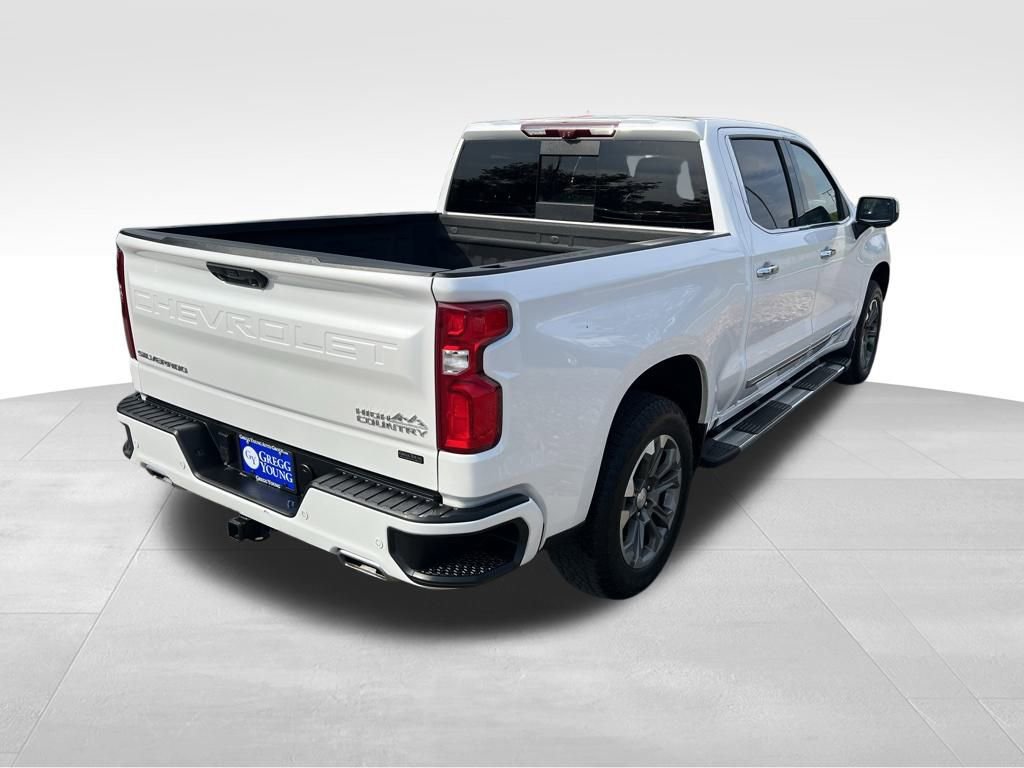 2023 Chevrolet Silverado 1500 High Country photo 4