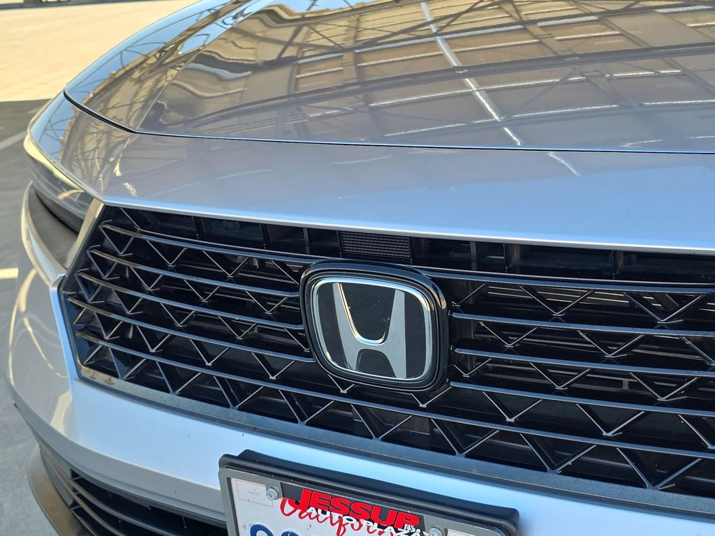 2023 Honda Accord EX photo 29