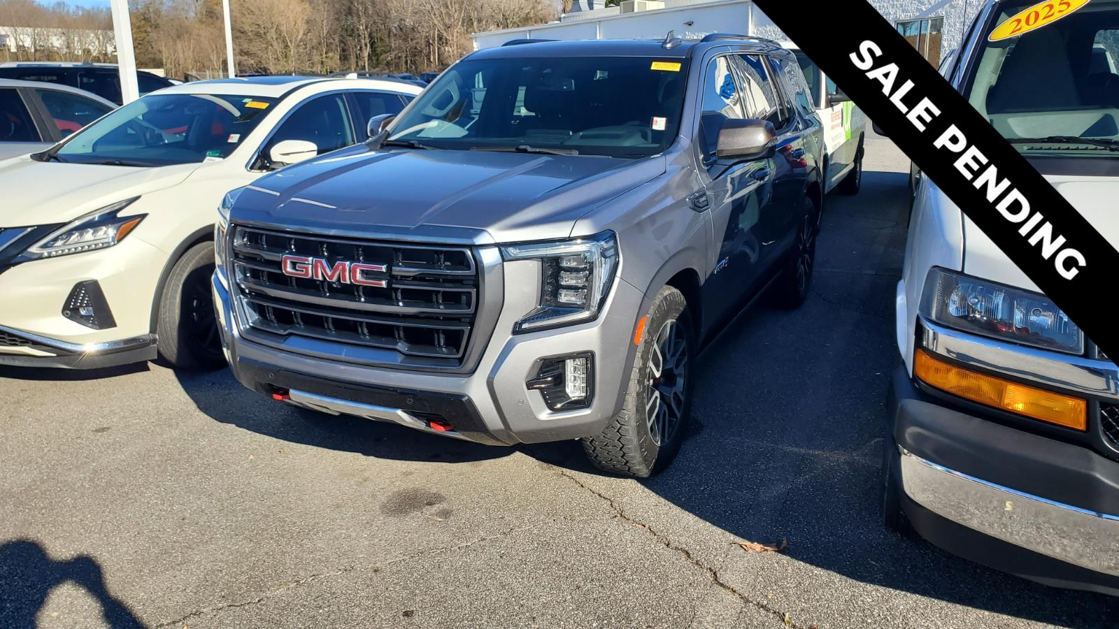 2021 GMC Yukon AT4's photo