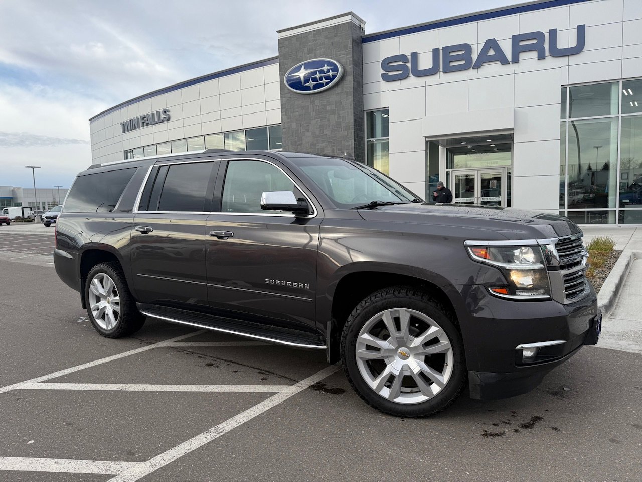 2018 Chevrolet Suburban Premier's photo